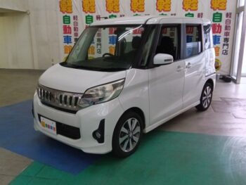 eKスペースカスタム Ｔ　ターボ　4ＷＤ