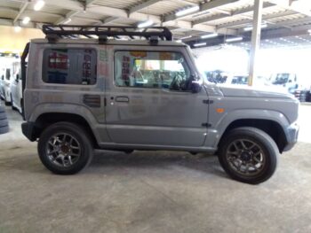 ジムニー ＸＣ　純正グリル　 4WD