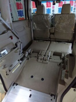 N-BOX+ Ｇ・Ｌパッケージ　車いす仕様車　 スローパー 福祉車両 4WD
