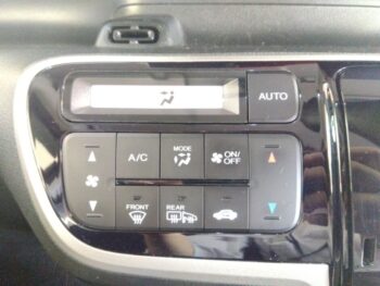 N-BOXカスタム SSパッケージ　4WD