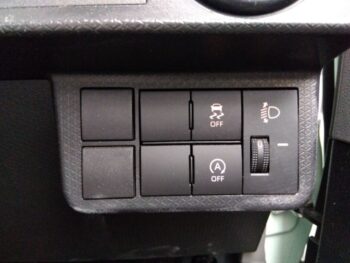 タント Ｌ　スマートアシスト非装着車 4WD