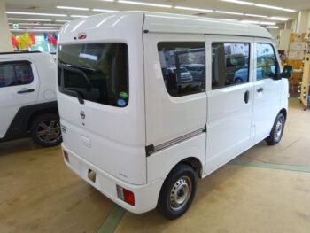 NV100クリッパーバン DX 4WD