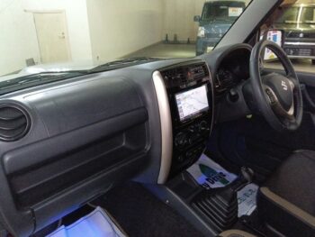 ジムニー ランドベンチャー　4WD