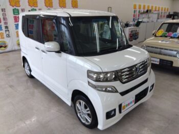 N-BOXカスタム G・Lパッケージ　4WD