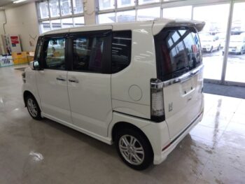 N-BOXカスタム G・Lパッケージ　4WD