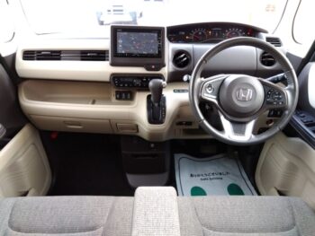 N-BOX Ｇ・スロープ Ｌ ターボ Ｈｏｎｄａ ＳＥＮＳＩＮＧ 福祉車両 車いす仕様　4WD