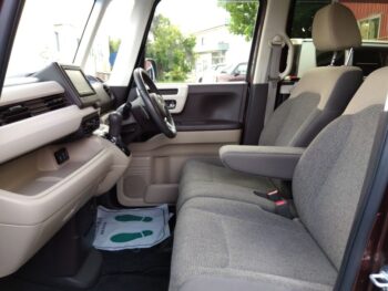 N-BOX Ｇ・スロープ Ｌ ターボ Ｈｏｎｄａ ＳＥＮＳＩＮＧ 福祉車両 車いす仕様　4WD