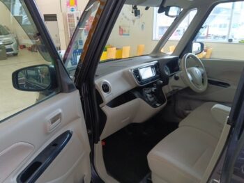 デイズルークス X　4WD