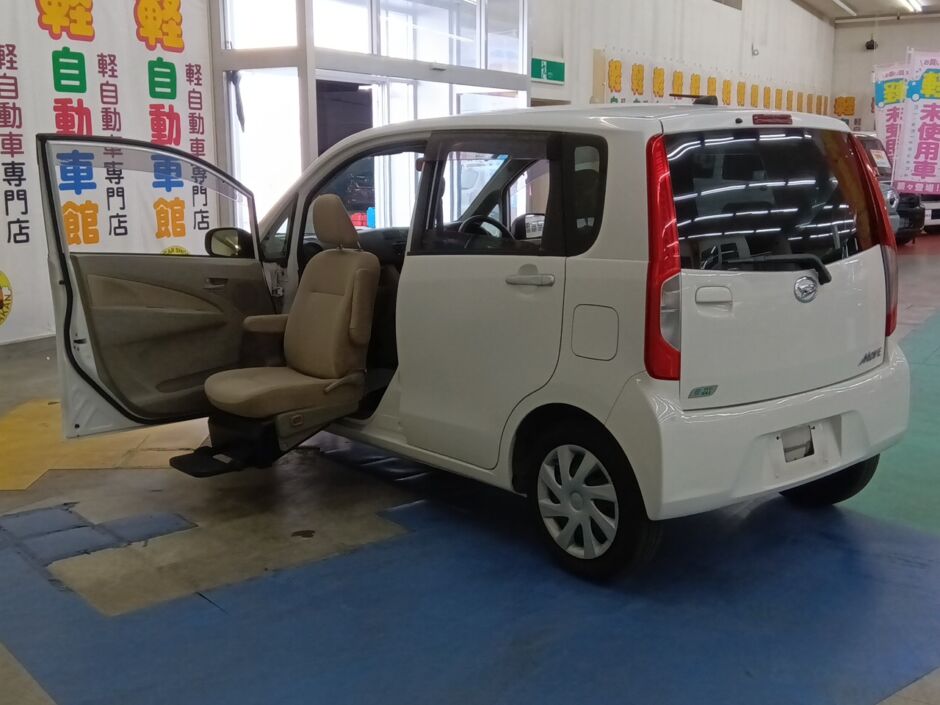 ムーヴ L　SA　福祉車両シートリフト　4WD