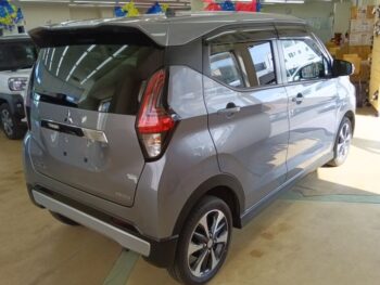 eKクロス T ターボ 4WD