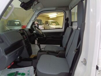 キャリイトラック KC　未使用車　4WD