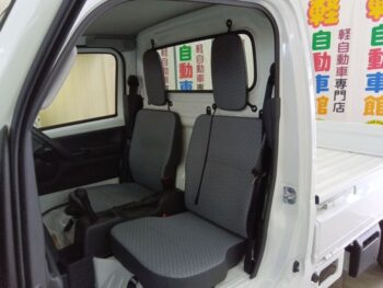 キャリイトラック KC　未使用車　4WD