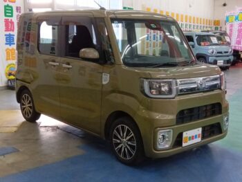 ピクシスメガ G　ターボ　SAⅢ　4WD
