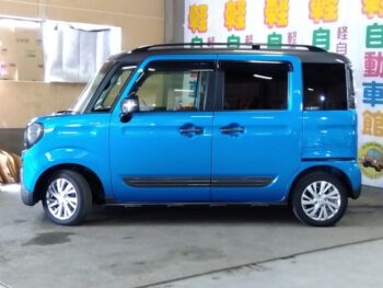 スペーシアギア ハイブリッドＸＺターボ 全方位モニター用カメラパッケージ装着車　4WD