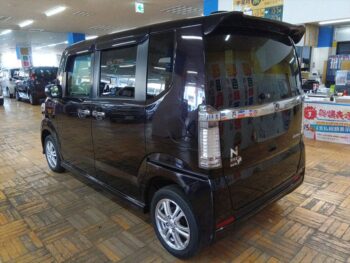 N-BOXカスタム Ｇ・Ｌパッケージ 4WD
