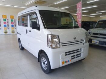 NV100クリッパーバン DX　4WD
