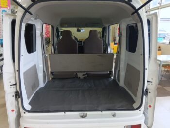 NV100クリッパーバン DX　4WD