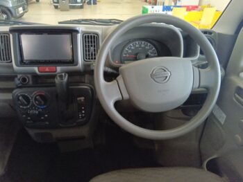 NV100クリッパーバン DX　4WD
