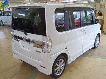 タントカスタム X 4WD