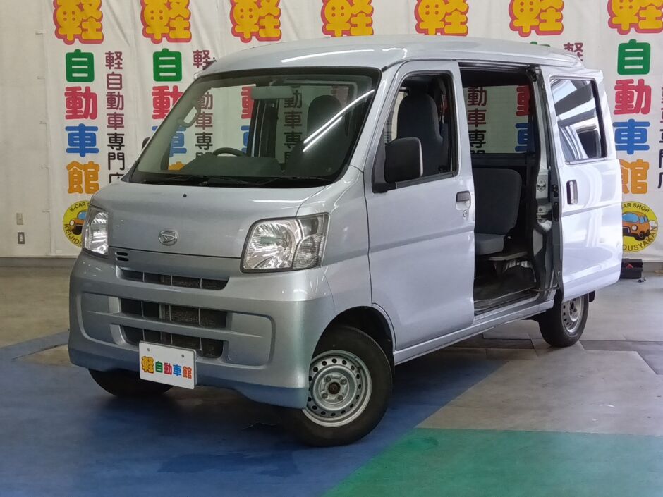 ハイゼットカーゴバン デラックス　4WD