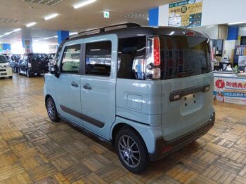 スペーシアギア ハイブリッドＸＺターボ 4WD