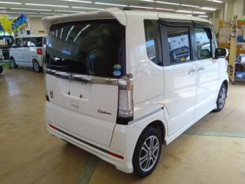 N-BOXカスタム G・Lパッケージ 4WD