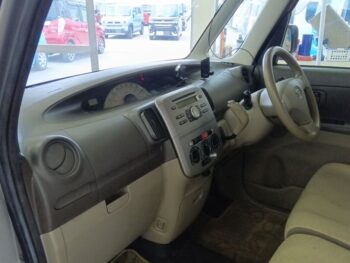 タント L 4WD