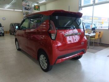 デイズ ハイウェイスターX　アラウンドビューモニター純正ナビ　ハイブリッド　4WD