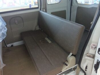 NV100クリッパーバン DX　4WD