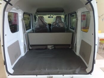 NV100クリッパーバン DX　4WD
