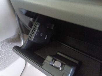 NV100クリッパーバン DX　4WD
