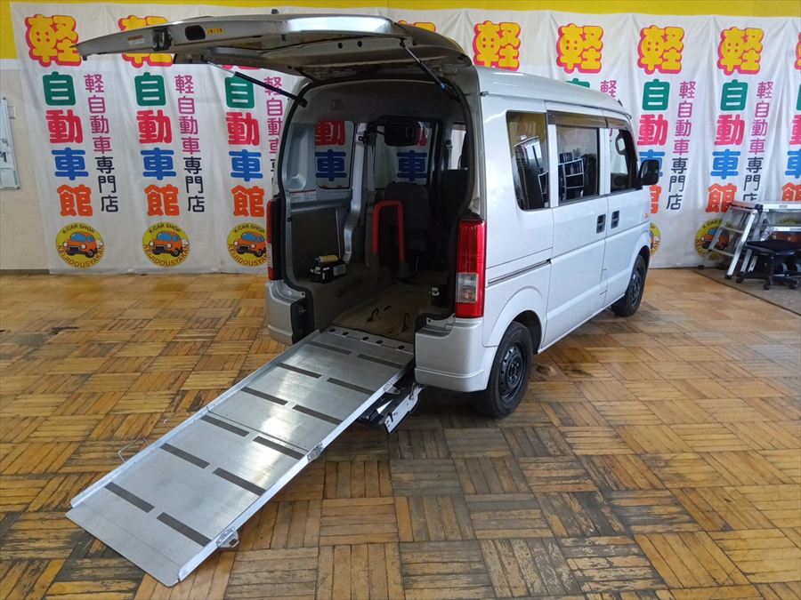 エブリイワゴン 車いす移動車  福祉車両 スローパー 4WD