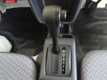 スクラムトラック KC　4WD 未使用車