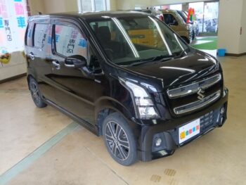 ワゴンR スティングレー ハイブリッドT ターボ 4WD