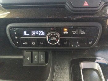 N-BOXカスタム Ｇ・Ｌターボ ホンダセンシング 4WD