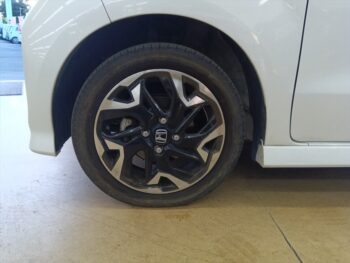 N-BOXカスタム Ｇ・Ｌターボ ホンダセンシング 4WD