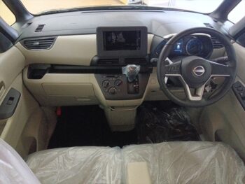 ルークス Ｓ 後期型 未使用車 4WD