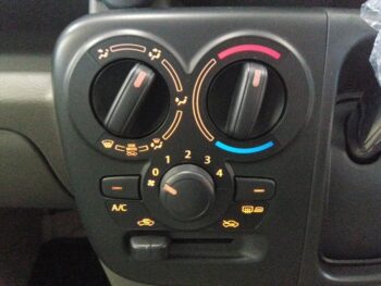 エブリイバン ジョインターボ バックアイカメラ付ディスプレイオーディオ 未使用車 4WD