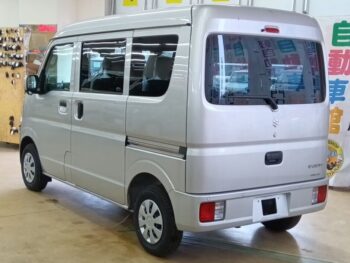 エブリイバン PC　未使用車　4WD