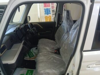 スペーシア ハイブリッドX　セーフティプラスパッケージ装着車　未使用車　４WD