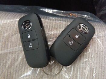 ムーヴ X 未使用車 4WD