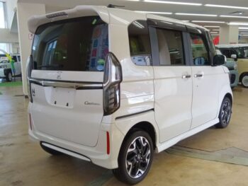 N-BOXカスタム G・EXターボホンダセンシング　４WD