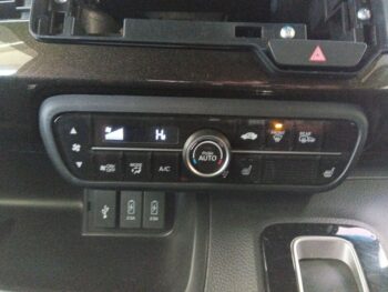 N-BOXカスタム G・EXターボホンダセンシング　４WD