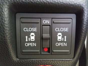 N-BOXカスタム G・EXターボホンダセンシング　４WD