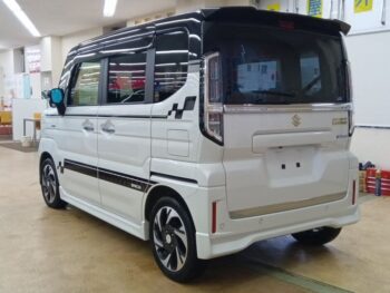 スペーシアカスタム ハイブリッドXSターボ　全方位モニター付純正９インチナビTV　スズキコネクト　４WD