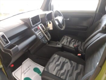 タフト G　ダーククロムベンチャー　未使用車　4WD