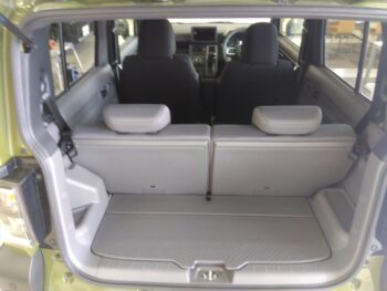 タフト G　ダーククロムベンチャー　未使用車　4WD