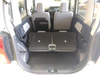 タント L　ナビ・バックカメラ　4WD