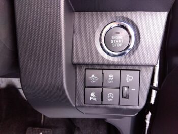 タフト Ｘターボ 未使用車 4WD