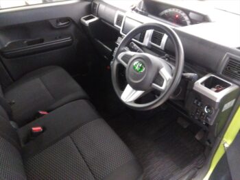 ピクシスメガ Ｌ ＳＡⅢ　ナビTVバックカメラ　4WD